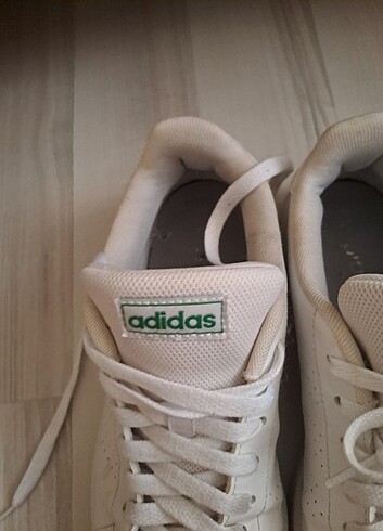 40 Beden beyaz Renk Adidas orjinal 40 numara unisex 
