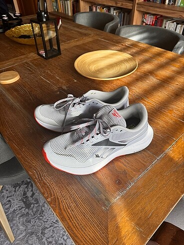 Rebook koşu ayakkabısı / sneaker