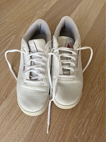Reebok spor ayakkabı