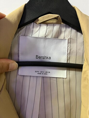 s Beden Bershka Trenchcoat