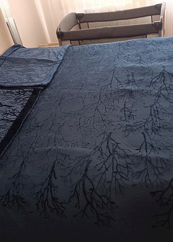 Lacivert Dal Desenli Yatak Örtüsü 270*260 ölçüsü - Görsel 4