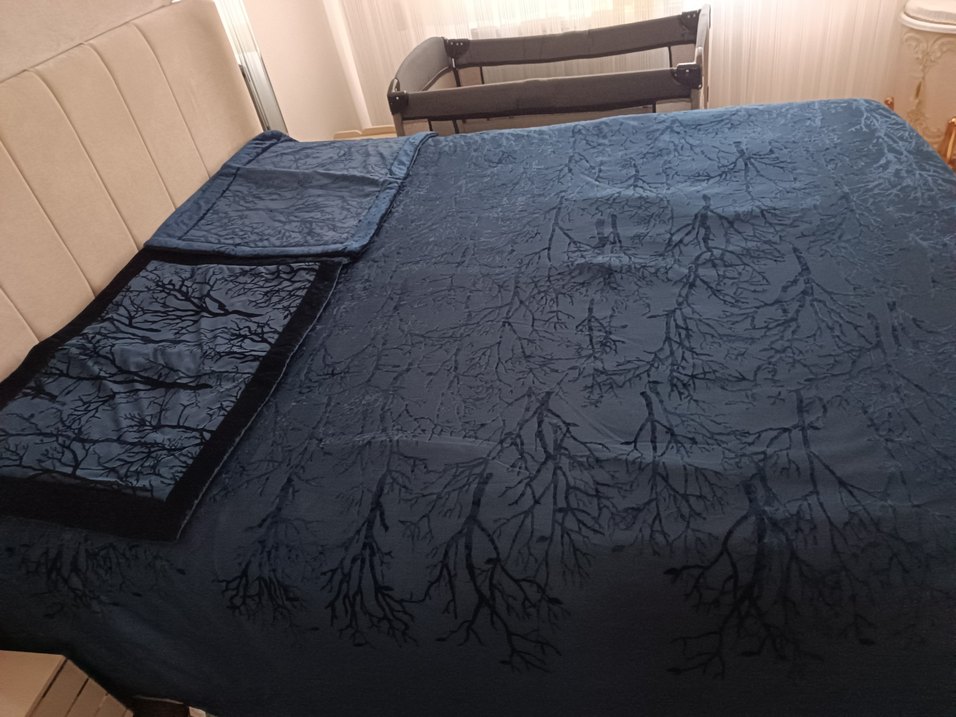 Lacivert Dal Desenli Yatak Örtüsü 270*260 ölçüsü - Görsel 4