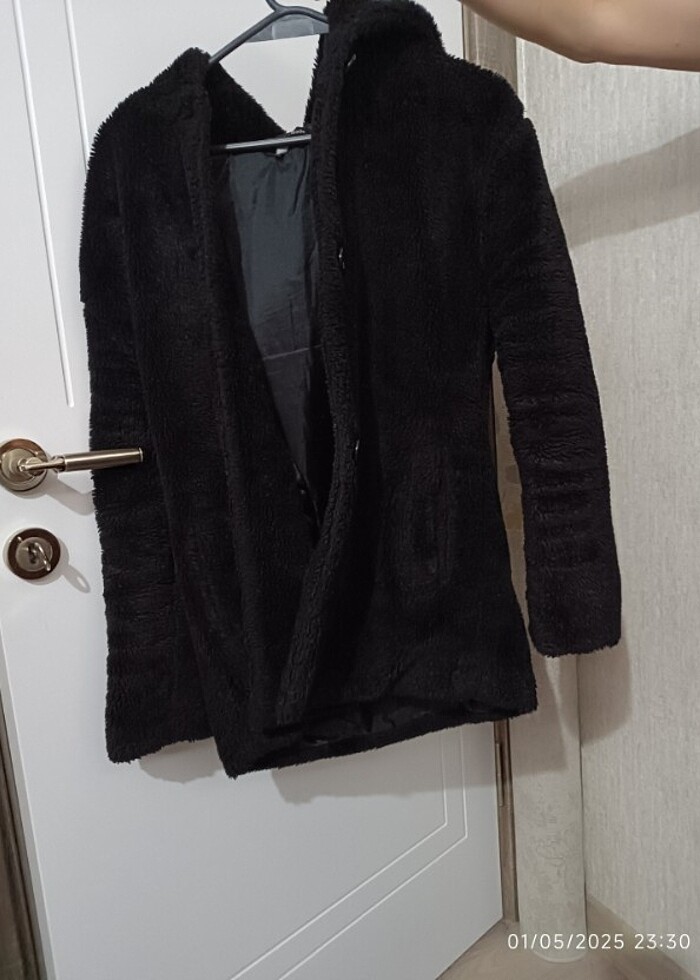 Ürün rengi siyah beden standarttir peluş mont - Görsel 4