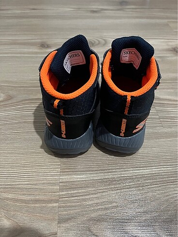 23 Beden çeşitli Renk Skechers Işıklı Çocuk/Bebek Botu