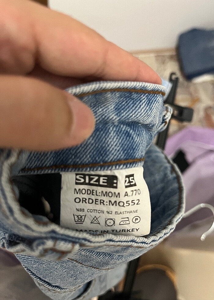 Yırtık Kot - Görsel 2