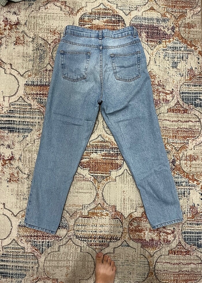 Yırtık Kot - Görsel 3