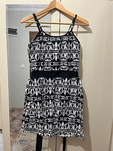 Desenli Elbise - Görsel 3