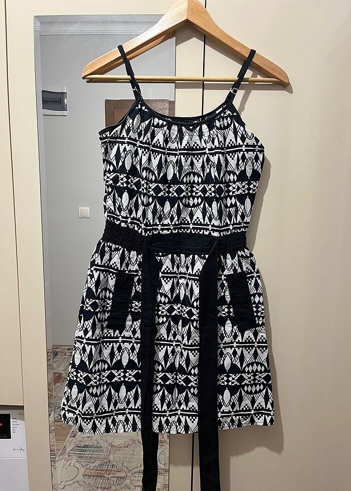 Desenli Elbise - Görsel 4