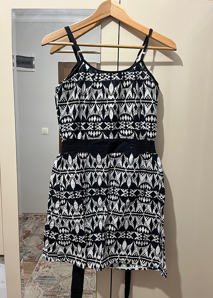 Desenli Elbise - Görsel 3