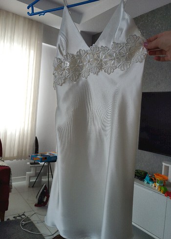 Uzun Beyaz Bohem Nakışlı Kadın Sabahlık - Görsel 11