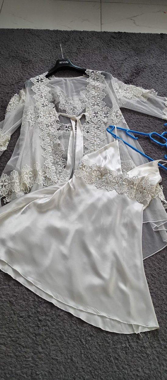 Uzun Beyaz Bohem Nakışlı Kadın Sabahlık - Görsel 5