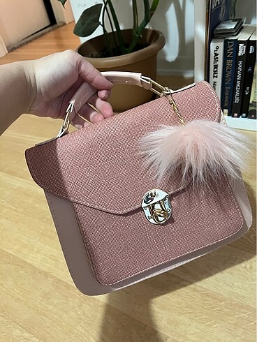 Pembe Minnoş Çanta