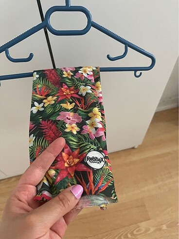 Renkli Çiçek Desenli Bandana