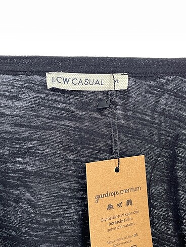 l Beden siyah Renk LC Waikiki T-shirt %70 İndirimli.