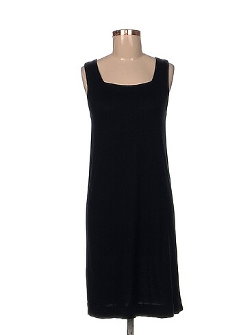 BCBG Maxazria Kısa Elbise %70 İndirimli.