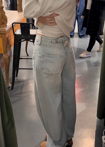 38 Beden Gri Çizgili Rahat Kesim Denim Pantolon