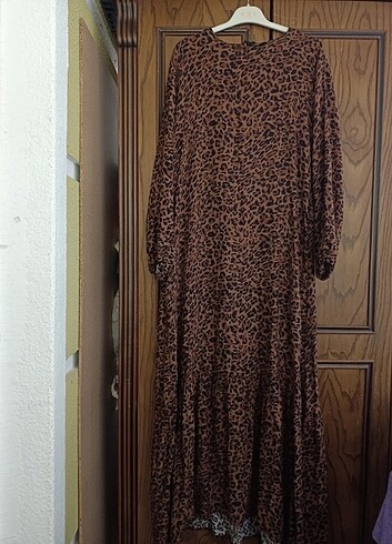 Diğer leopar desenli elbise 