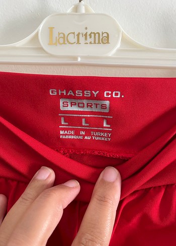 Parlak Kırmızı Mini Spor Şort - Görsel 4