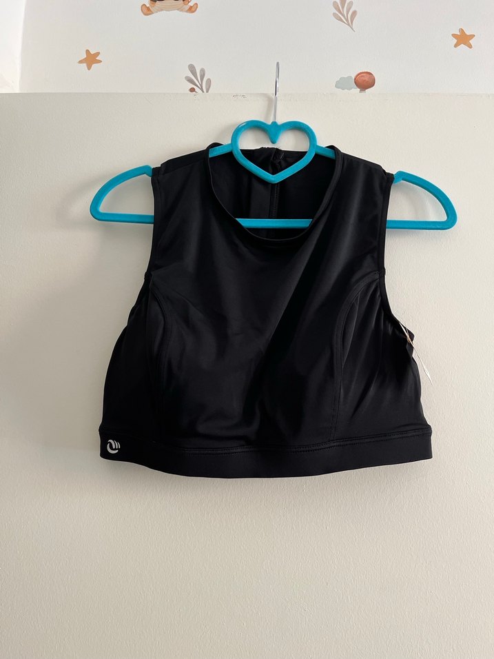 Siyah Yüksek Yakalı Kolsuz Kadın Spor Üstü - Görsel 2