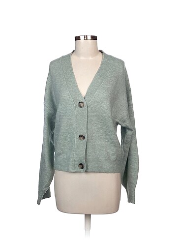 H&M Hırka %70 İndirimli.