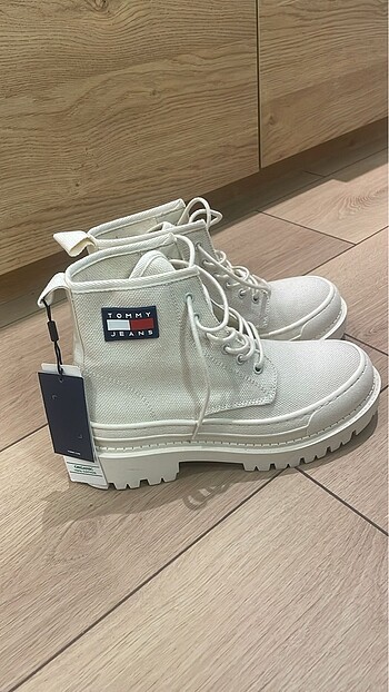 Tommy hilfiger kadın bej bot