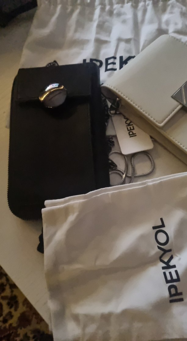 Beyaz Mini Deri Çanta Velcro Kapamalı - Görsel 3