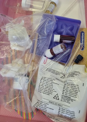 Çocuklar için Parfüm Laboratuvarı Seti - Görsel 3