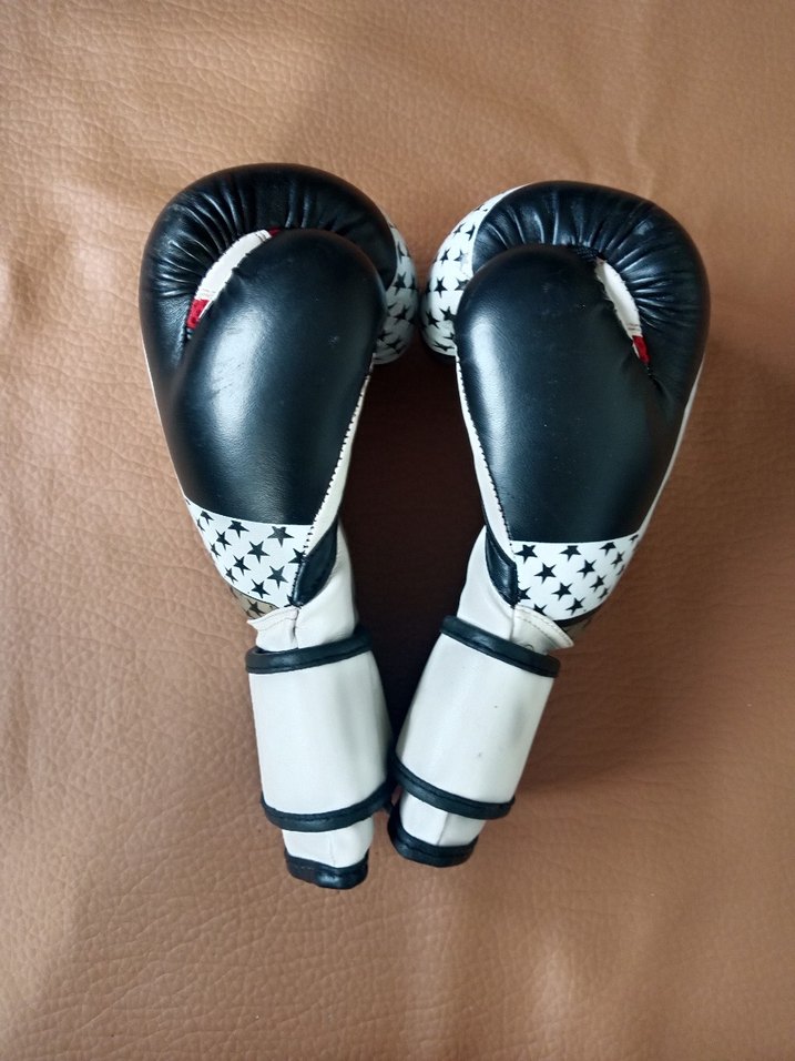 Siyah Deri Cyclone Boks Eldiveni Velcro - Görsel 2