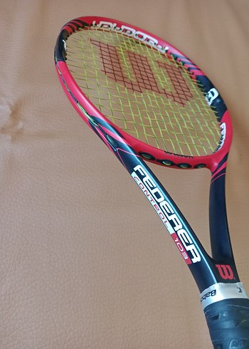 Wilson Renkli Kırmızı Tenis Raketi - Görsel 2