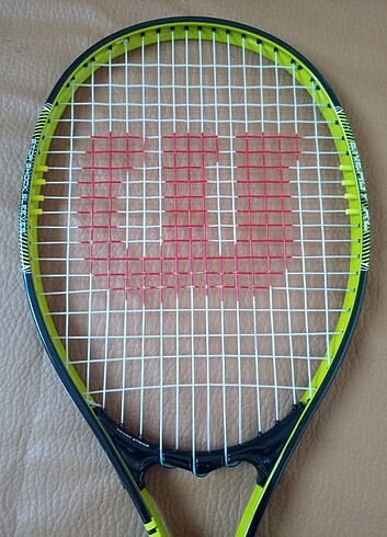  Beden Wilson tenis raketi 