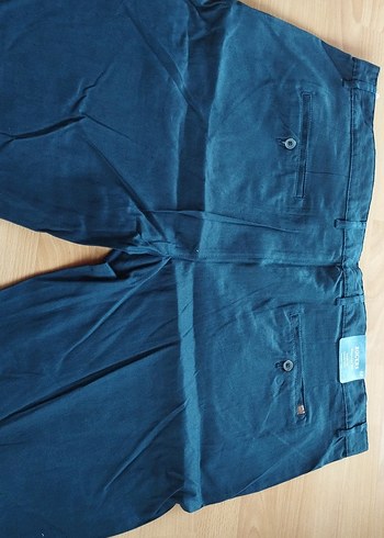 Erkek Lacivert Keten Midi Şort - Görsel 4