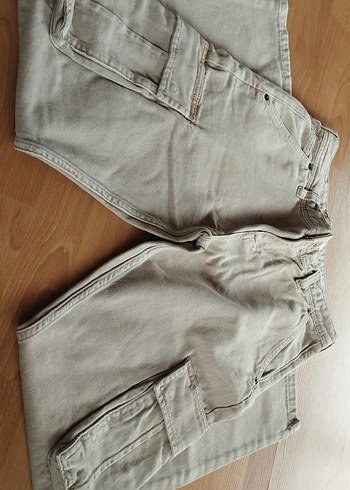 Erkek Bej Kemerli Rahat Kesim Denim Pantolon - Görsel 2