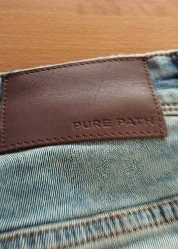 Mavi Yırtık Jean Pantolon - Görsel 7