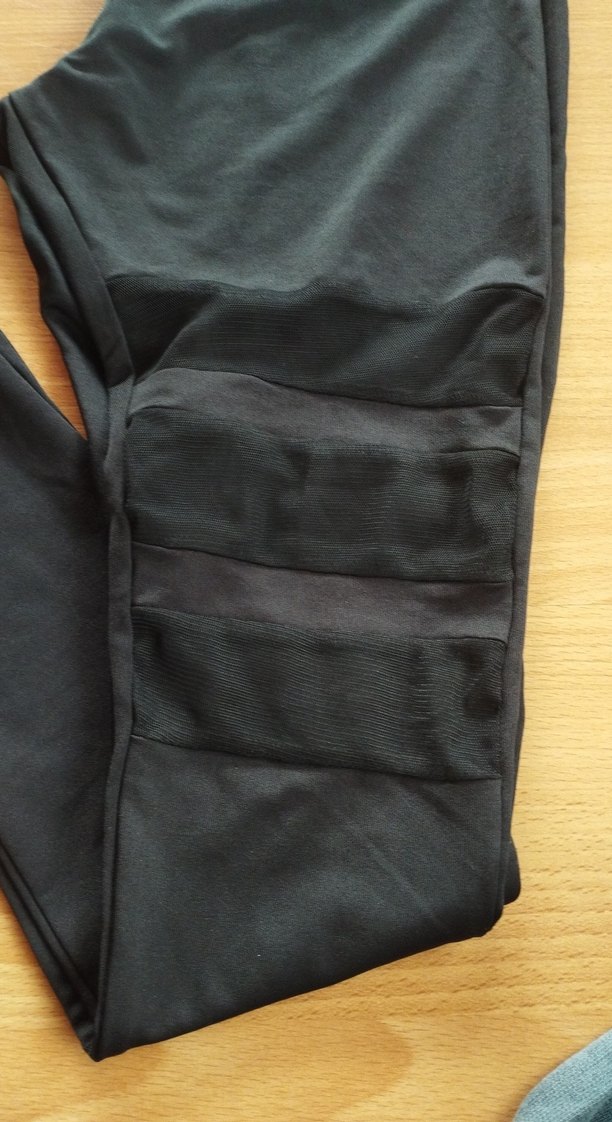 File Detaylı Siyah Spor Kadın Tayt - Görsel 2