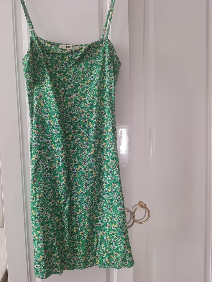 Yeşil Drapeli Askılı Midi Elbise - Görsel 3