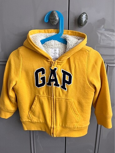 Gap içi kürklü sweatshirt