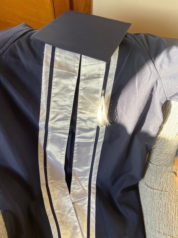 Mavi Parlak mezuniyet cübbesi - Görsel 4