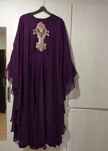 Mürdüm Rengi Altın İşlemeli Şık Kaftan Abiye - Görsel 3