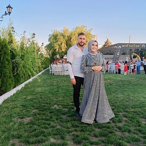 Gri Abiye