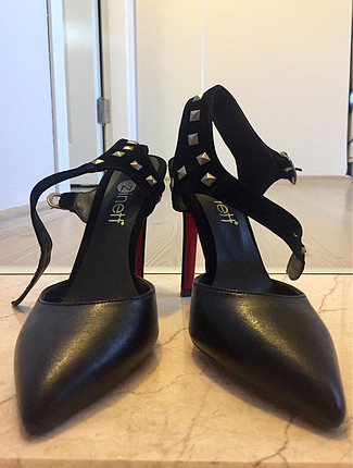 Tarz Bir Stiletto