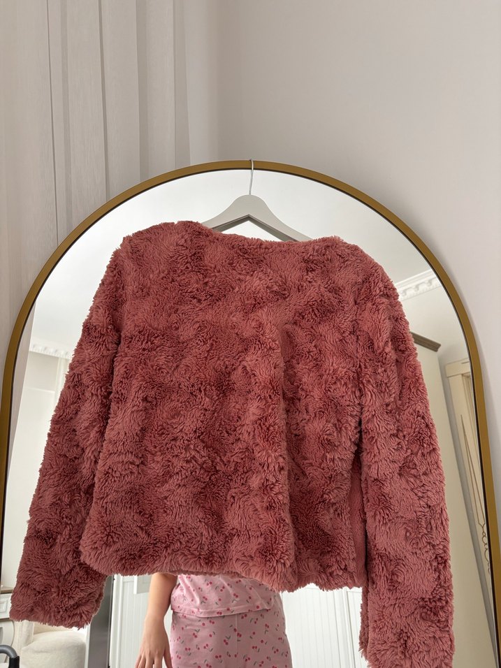 Gül kurusu renkli ince kürk - Görsel 4