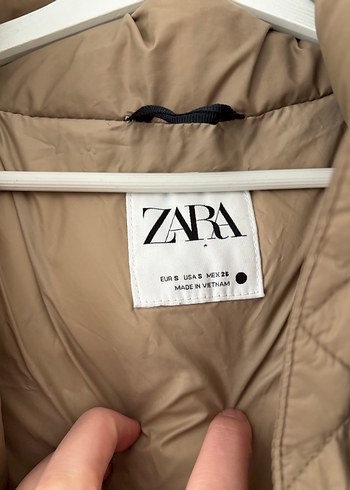 Kadın toprak tonlu Kapitone Mont - Görsel 2