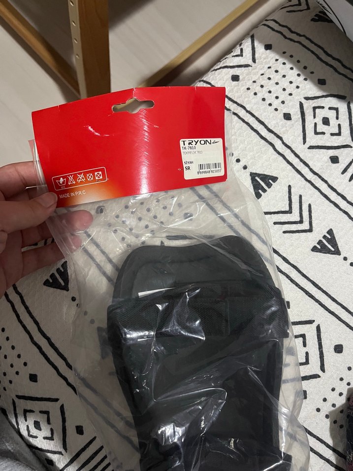 Tryon Siyah Yılan Desenli  Dizlik - Görsel 2