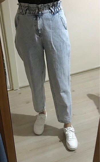 mom jean