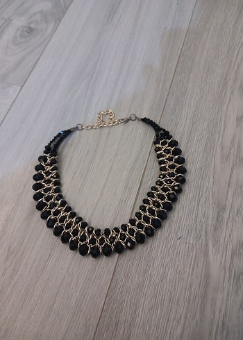 Uzun Siyah Boncuklu Gotik Kadın Kolye - Görsel 3