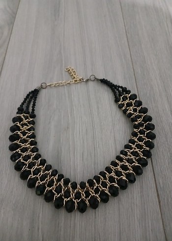 Uzun Siyah Boncuklu Gotik Kadın Kolye - Görsel 2
