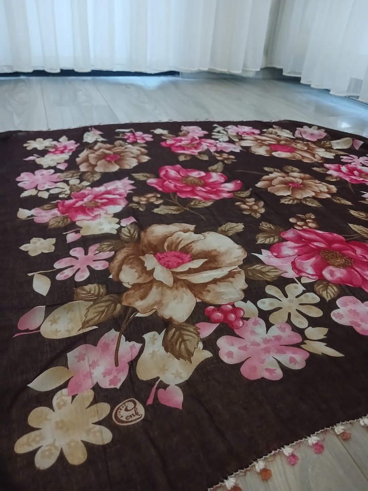 Kadın Yazma Tülbent - Görsel 3