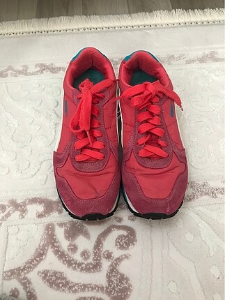 36,5 Beden Orijinal Puma Spor Ayakkabı