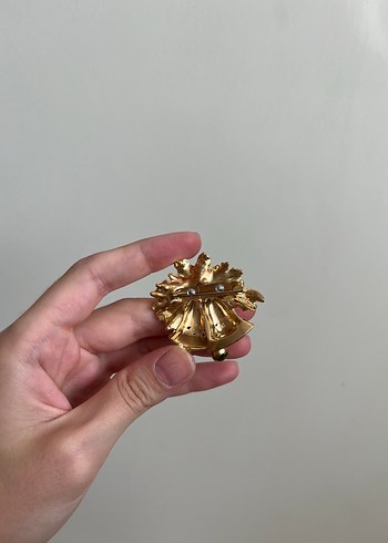 Beden altın Renk Taşlı çan şeklinde vintage iğneli broş