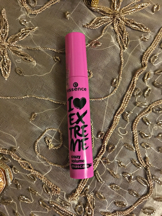 Essence Essence I Love Extreme Crazy Volume Mascara